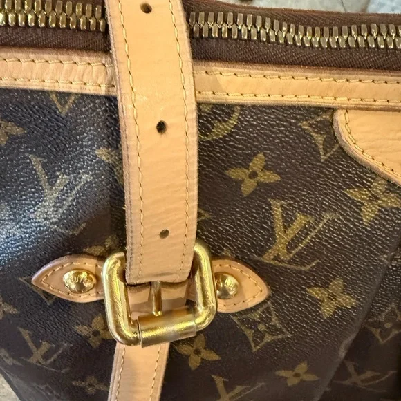 Louis Vuitton Palermo GM Monogram Shoulder Bag - Picture 9 of 11